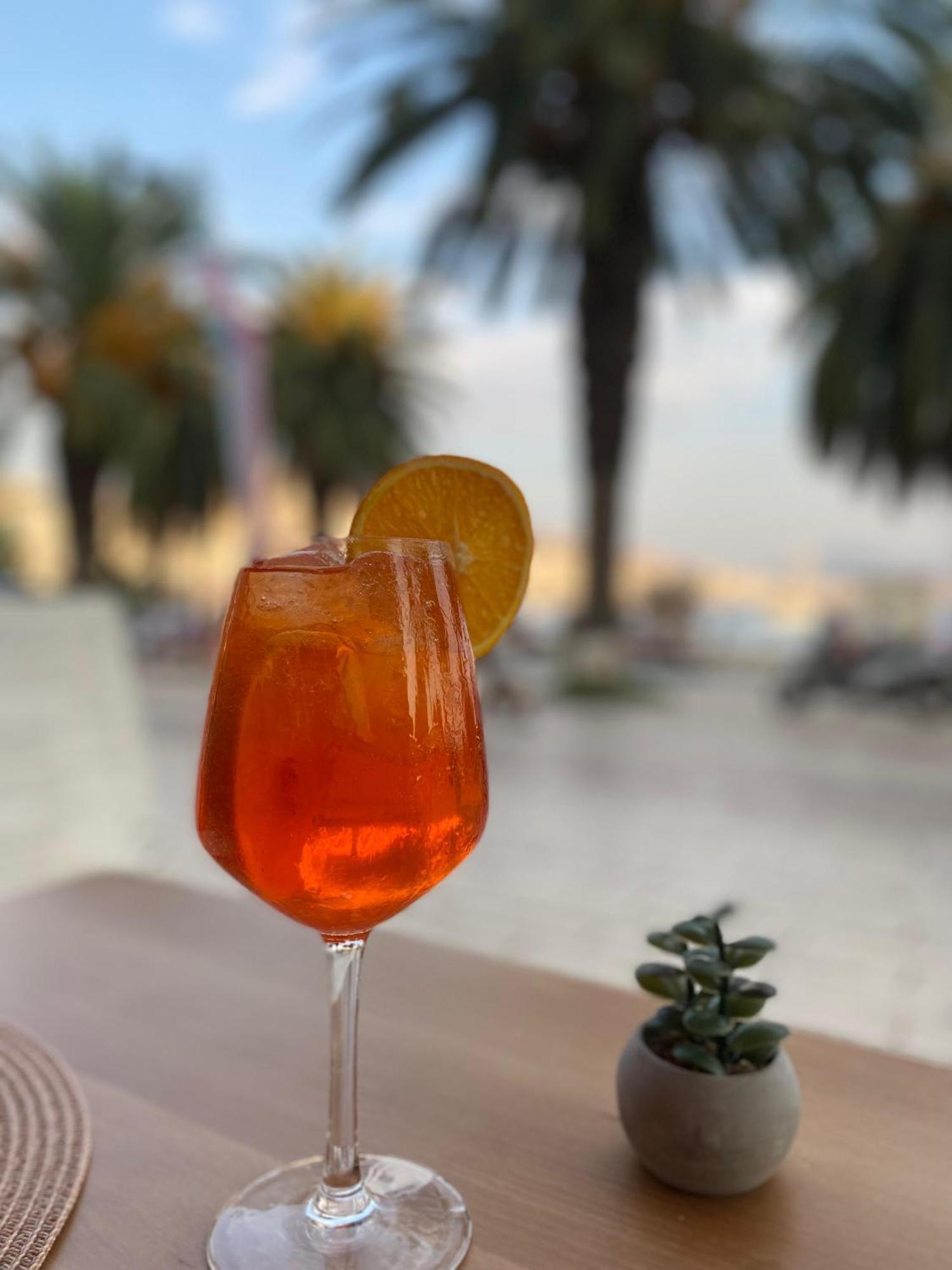 阿里酒店 Sarandë 外观 照片